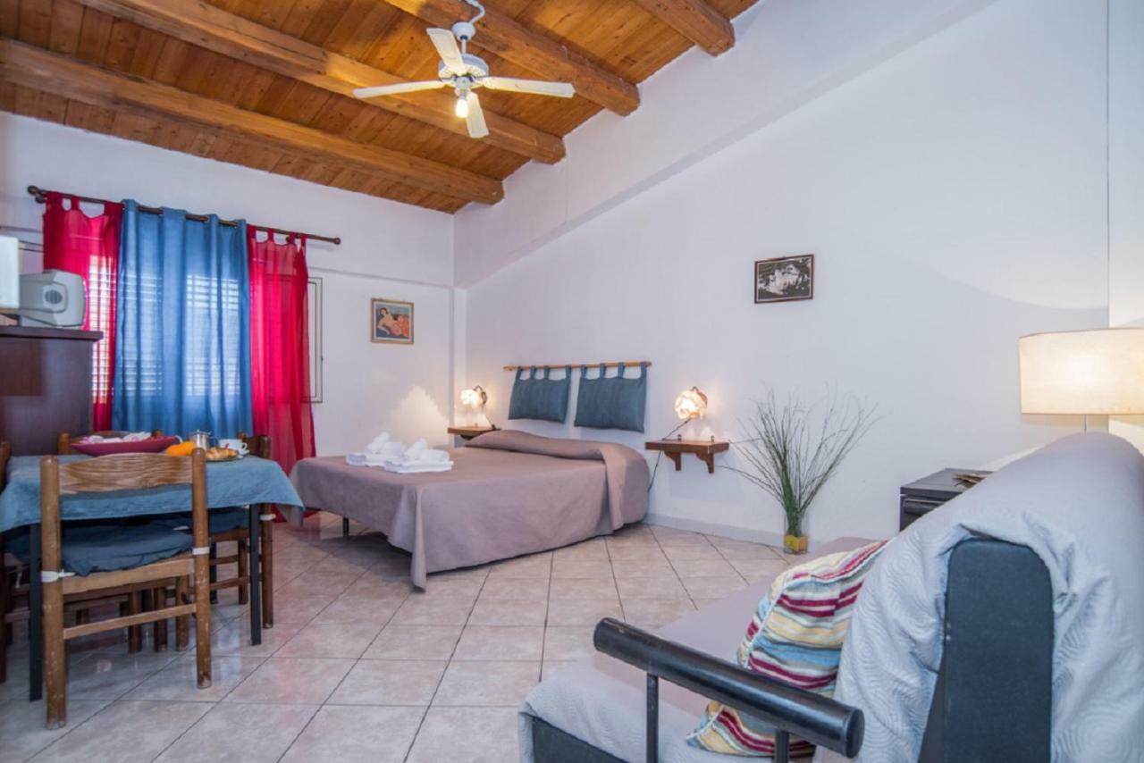 Solemare Residence Доналуката Екстериор снимка